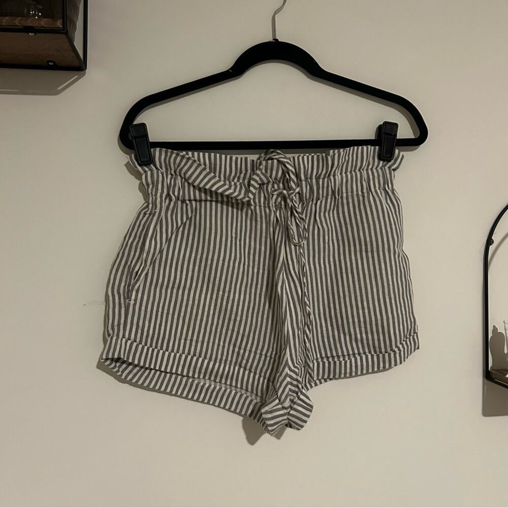 Winston White‎ 100% Linen Gray & White Striped Shorts Size Small